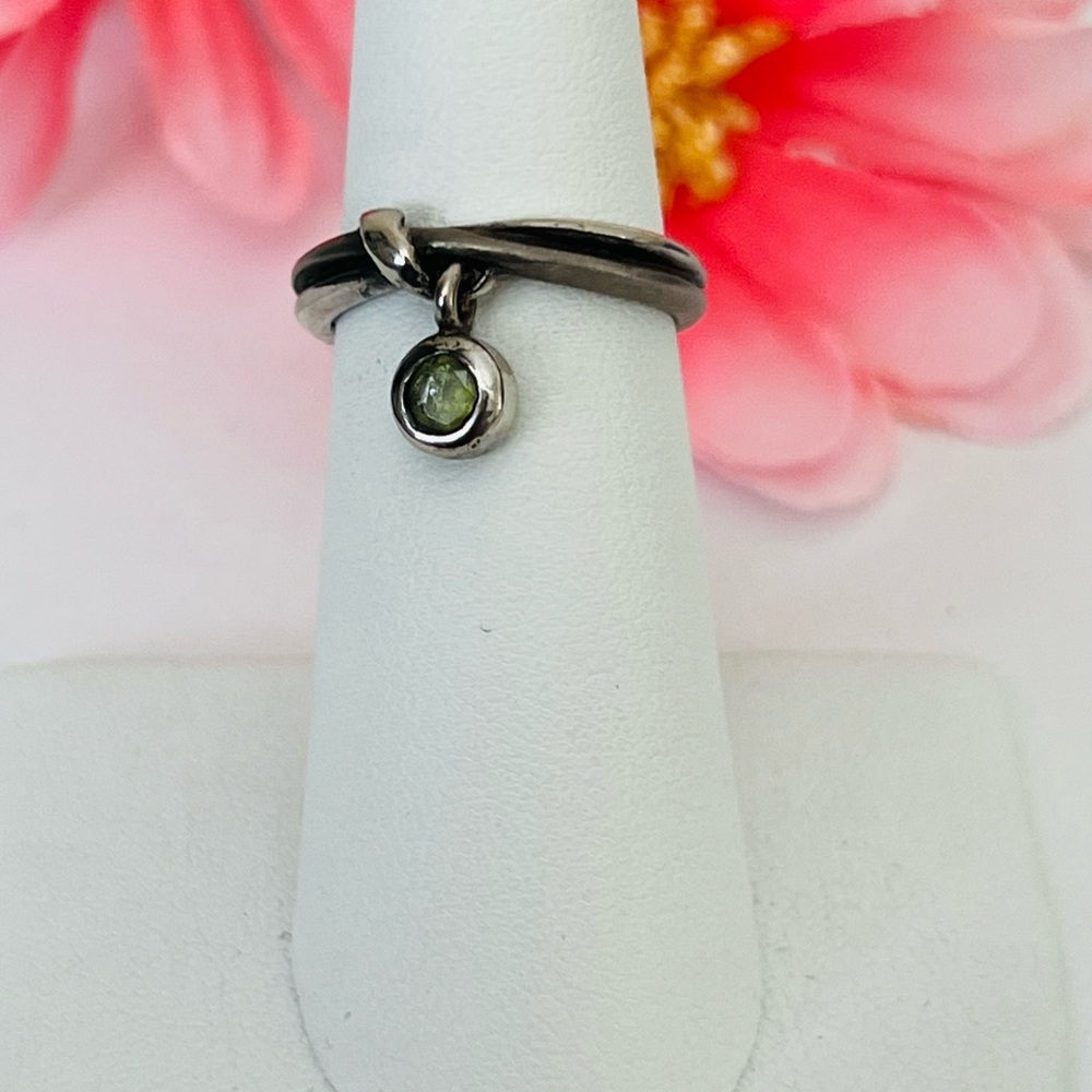 Silver .925 Green peridot ring size 6